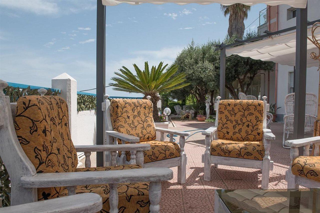 Hotel Umberto リカーディ エクステリア 写真