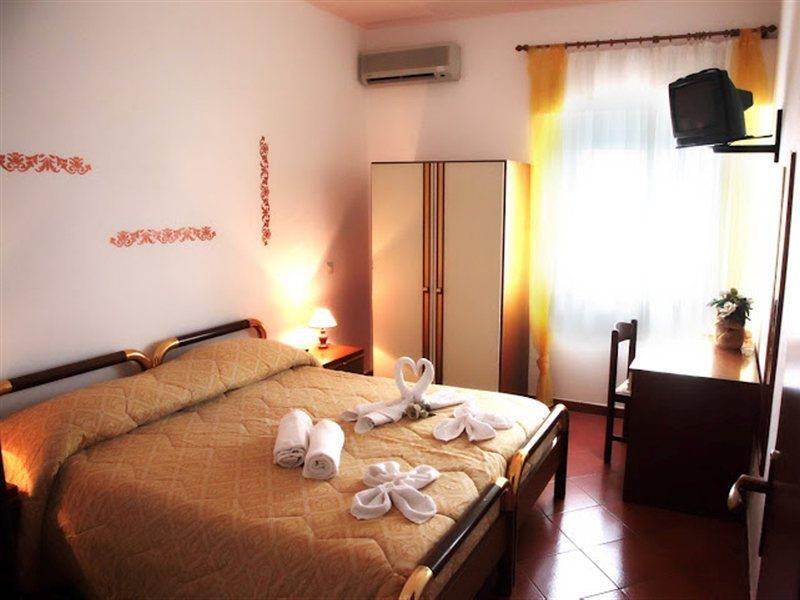 Hotel Umberto リカーディ エクステリア 写真